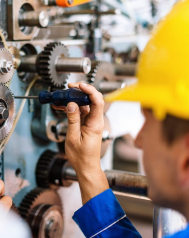 Sữa chữa máy móc thiết bị